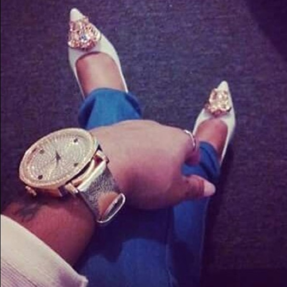 VERSACE PALAZZO WHITE PUMPS WithBOX SIZE7!